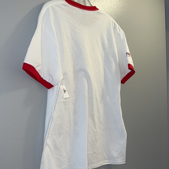 Disney UNISEX EPCOT 40 October 1, 2022 T-Shirt LIMITED EDITION - Picture 10 of 11